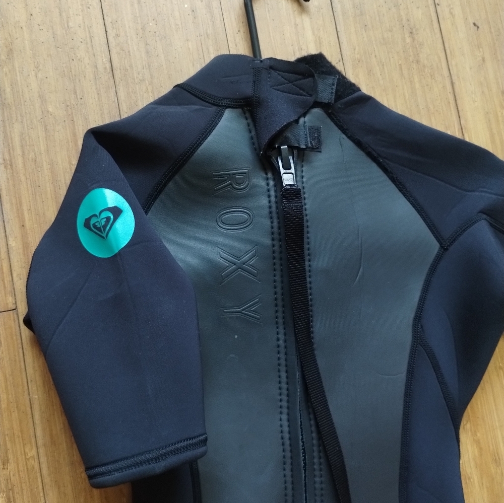 Wetsuits - Picture 4 of 5